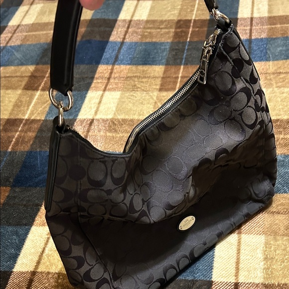 Coach Handbags - Coach Black Hobo Bag with Signature Pattern
